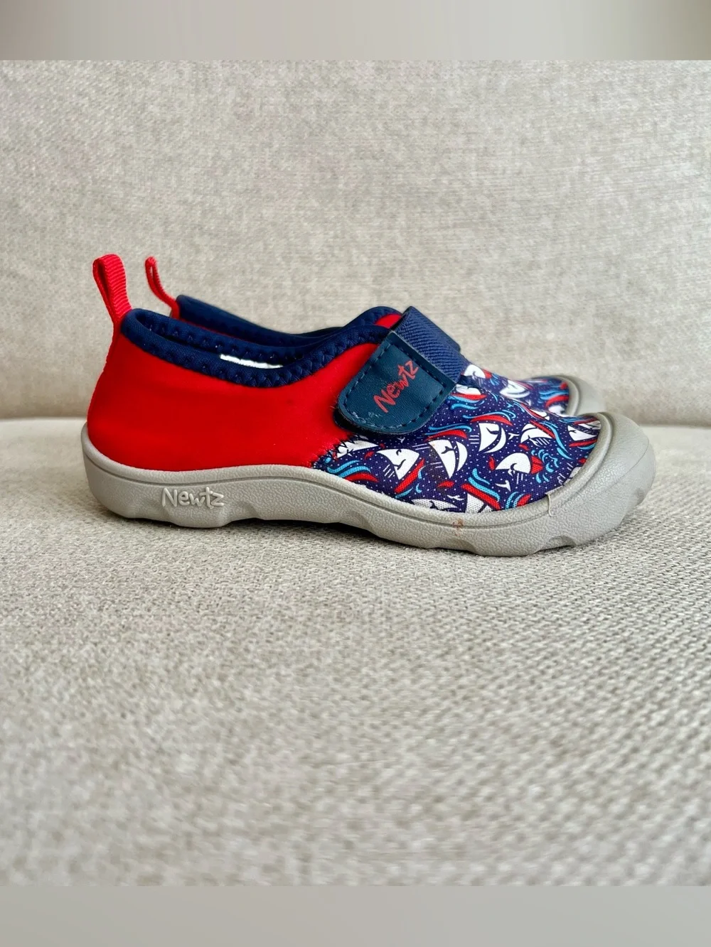 Newtz Size 9/10 Toddler Water Shoes Boat Print Red Navy GUC